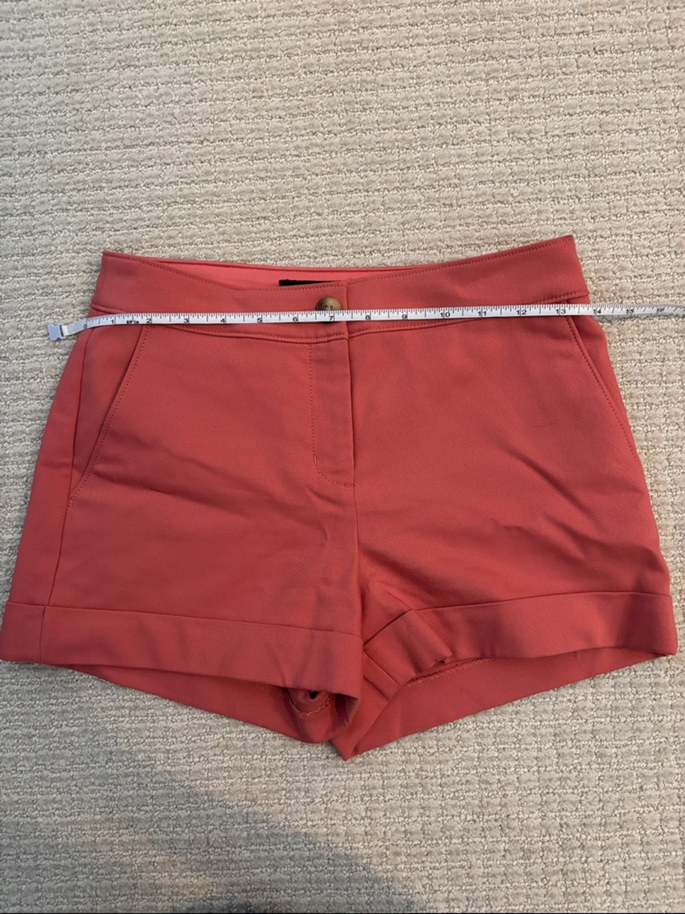 Express Mid-rise Shortie 00